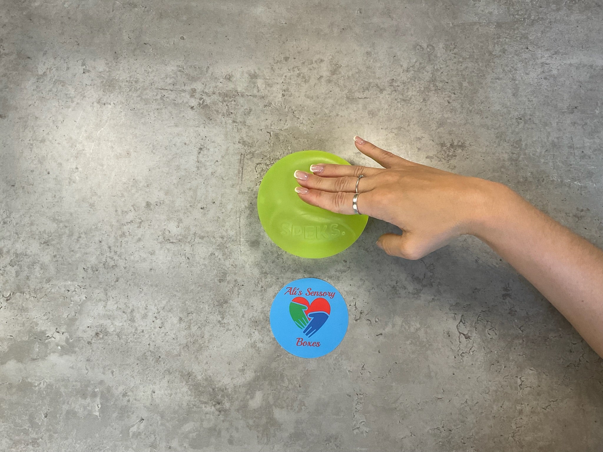 SPEKS Gump Jumbo  - The Memory Gel Stress Ball
