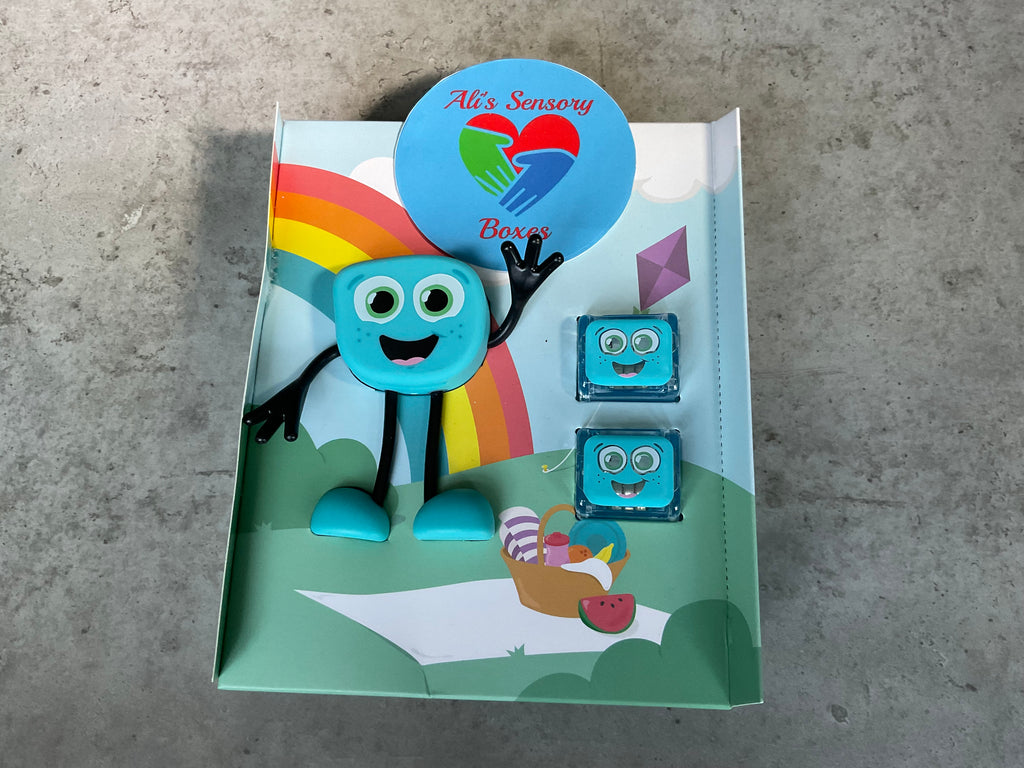Glo Pals Light Up Sensory Character and Cubes