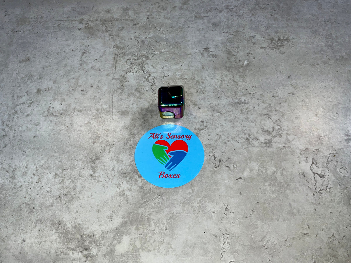 Fidgix Metallic Spinning Cube