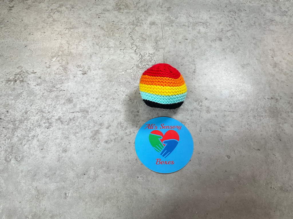 Knitted Crunch Ball